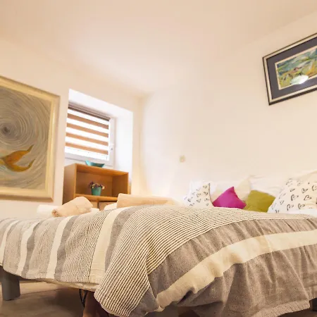 Апартаменти Old Town