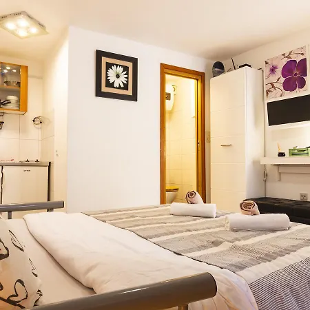 Апартаменти Old Town *